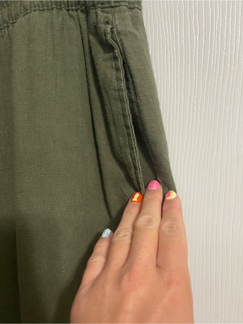 Old Navy Olive Green Wide Leg Elastic Waist Pants - Picture 3 of 5